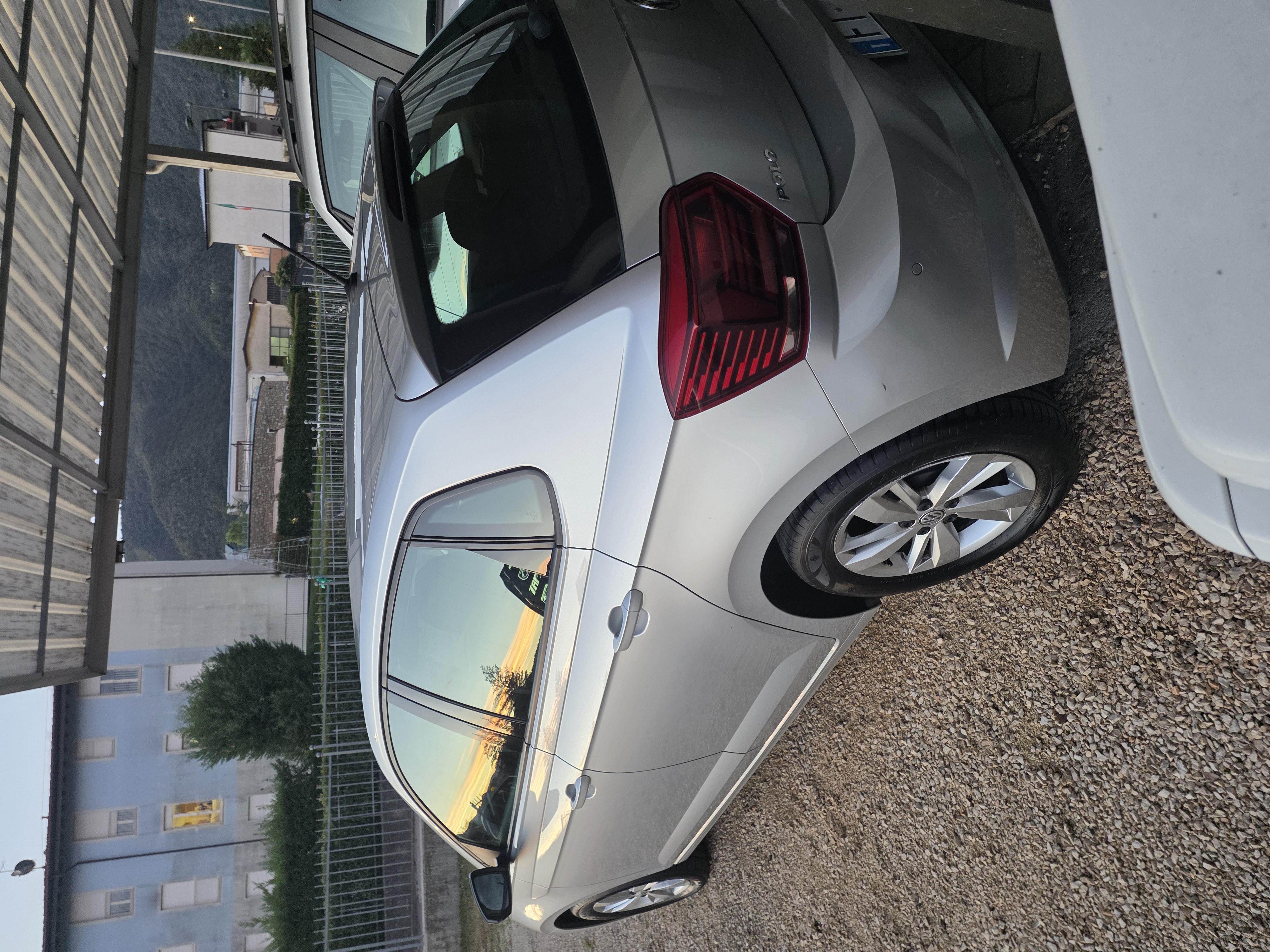 Volkswagen Polo 1.0 confortline