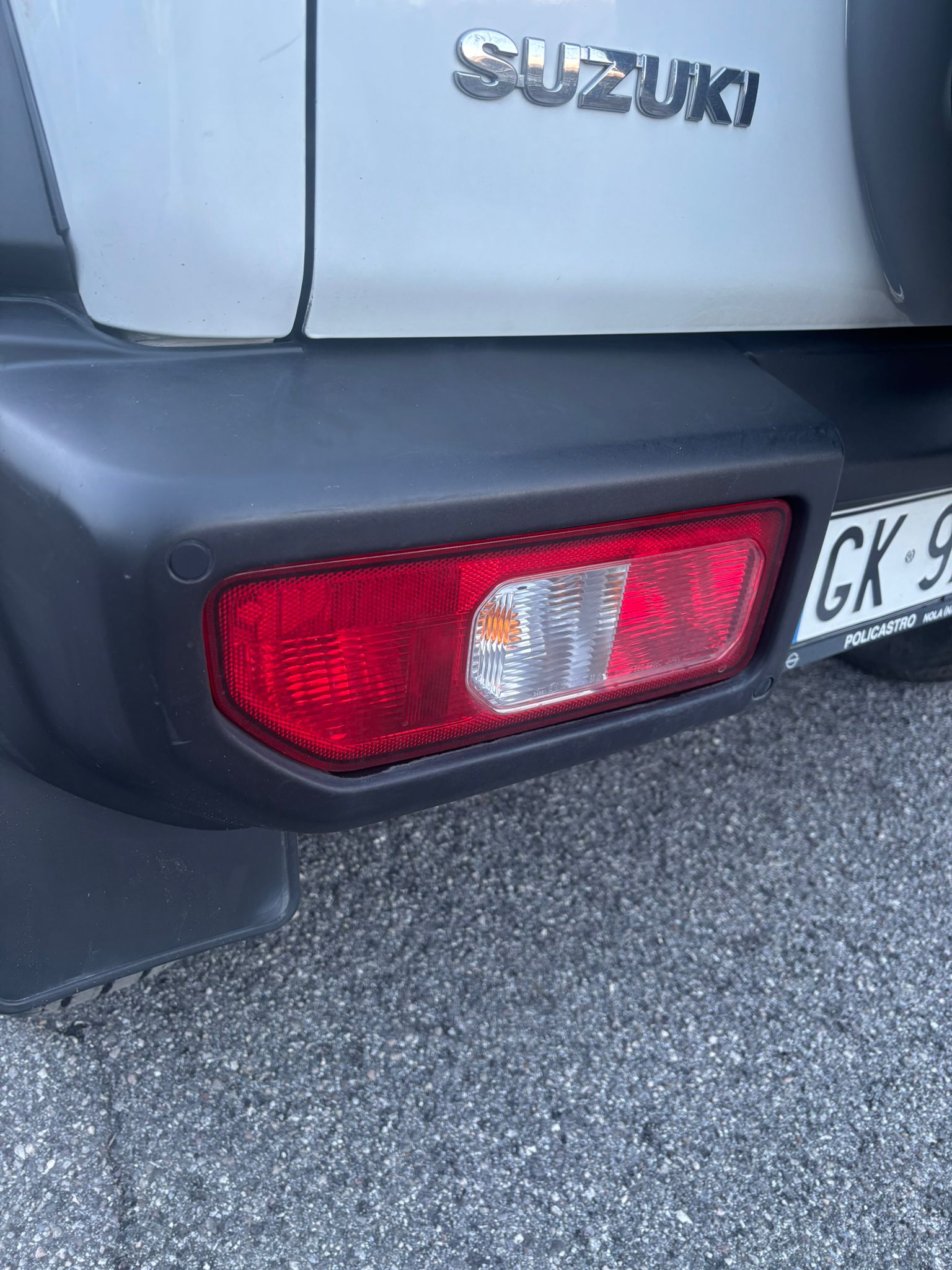 Suzuki Jimny 2 serie (4 POSTI)