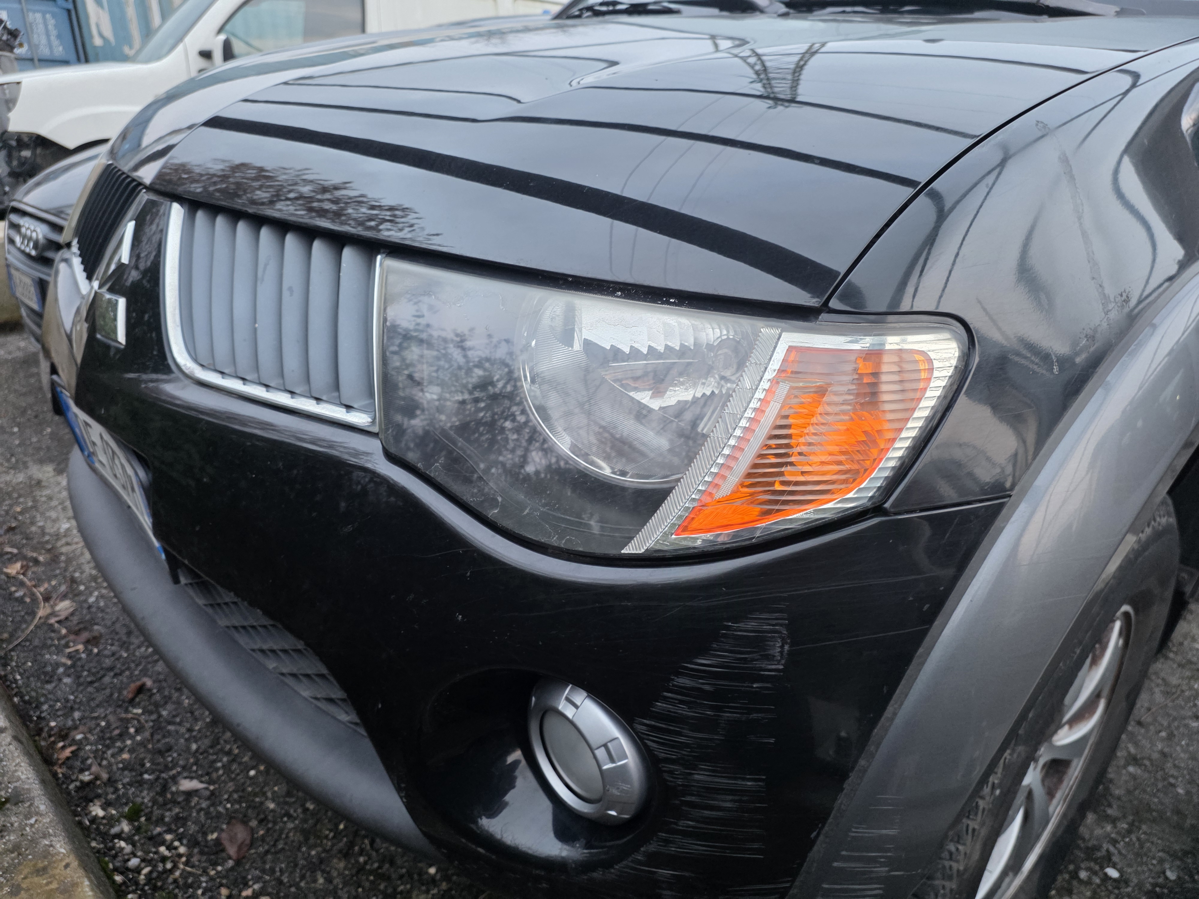 Mitsubishi L200 Pajero / L200