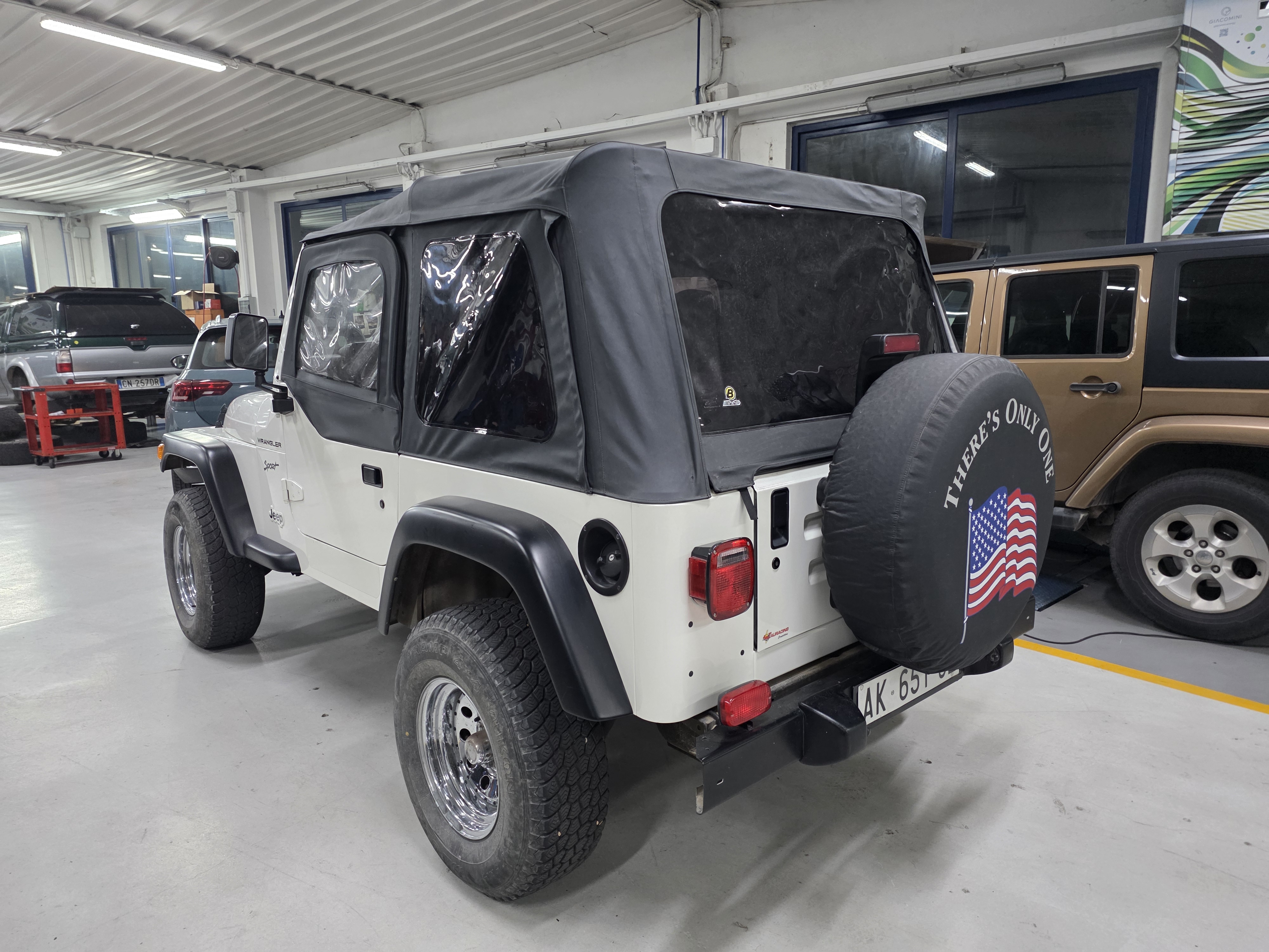 Jeep Wrangler 2500 bz