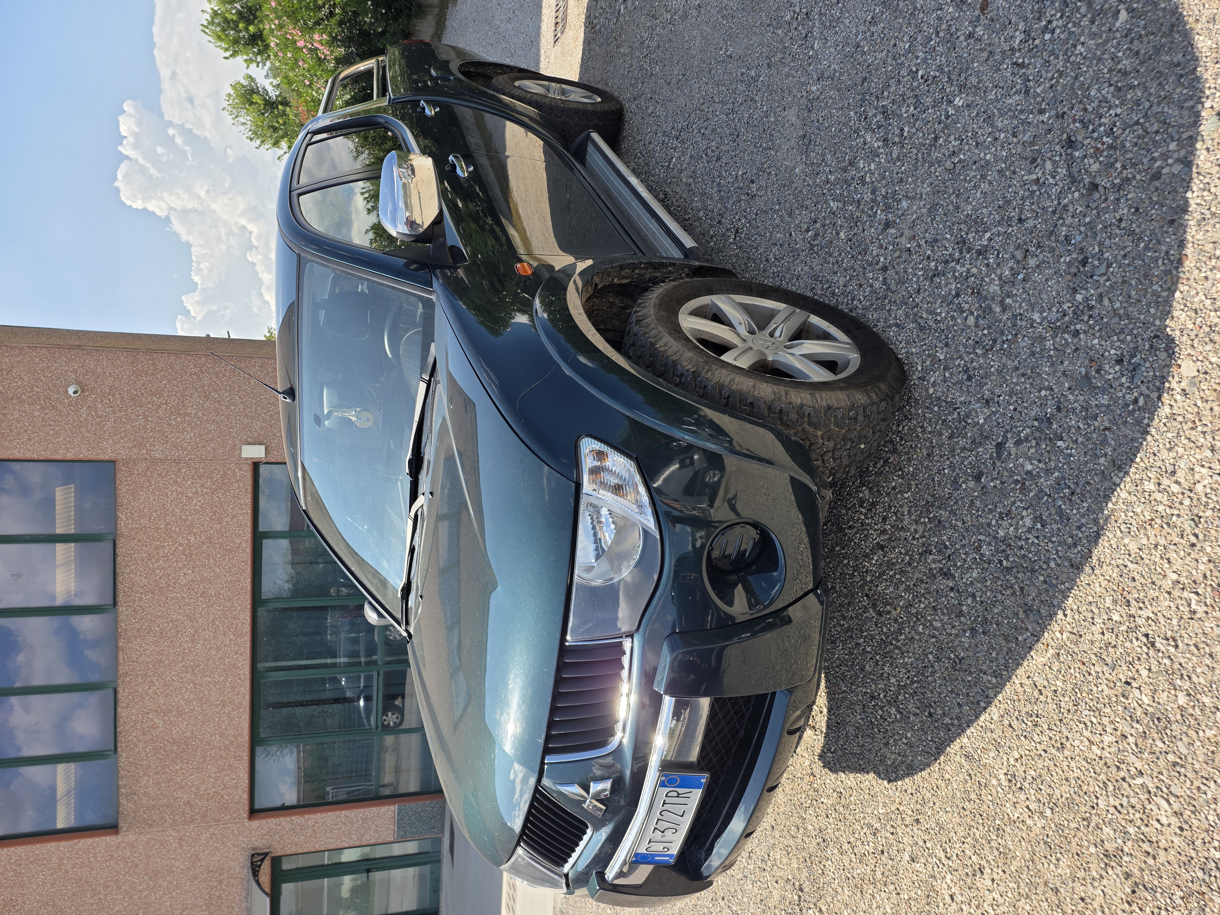 vehicle-image