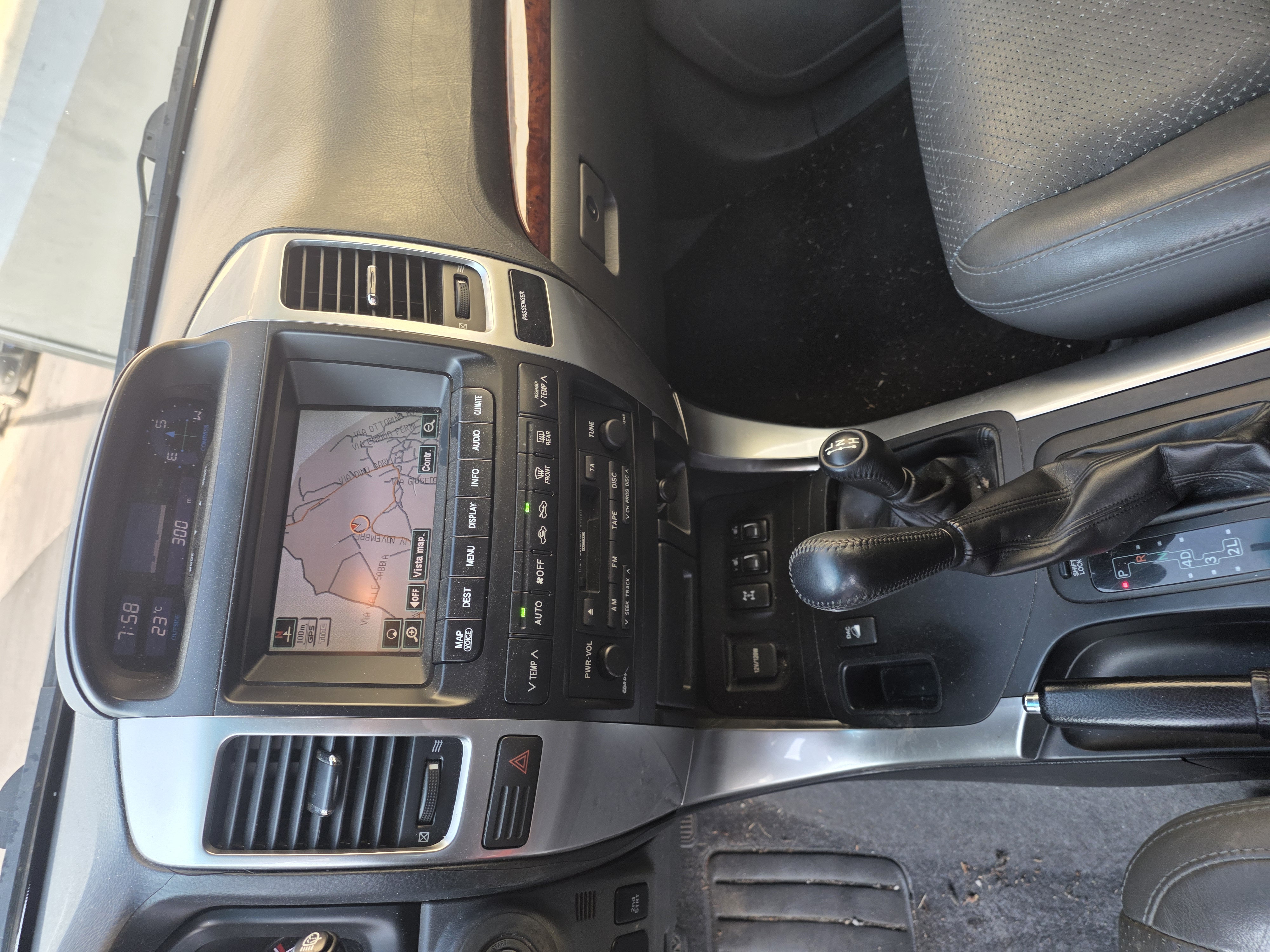 Toyota Land Cruiser 3.0 D-4D