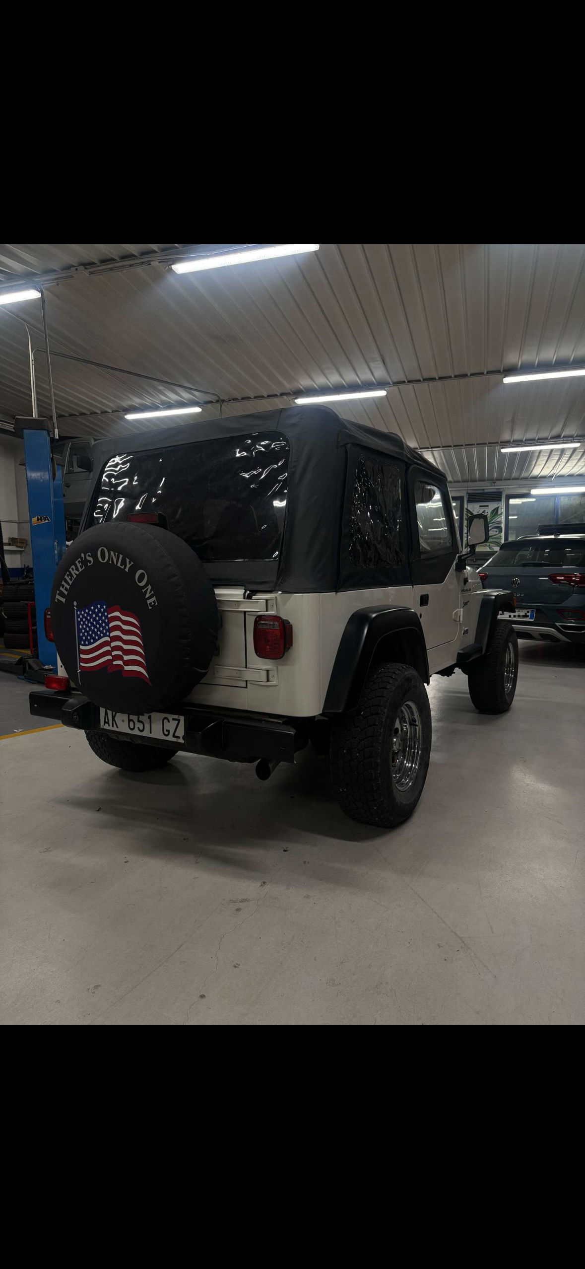 Jeep Wrangler 2500 bz