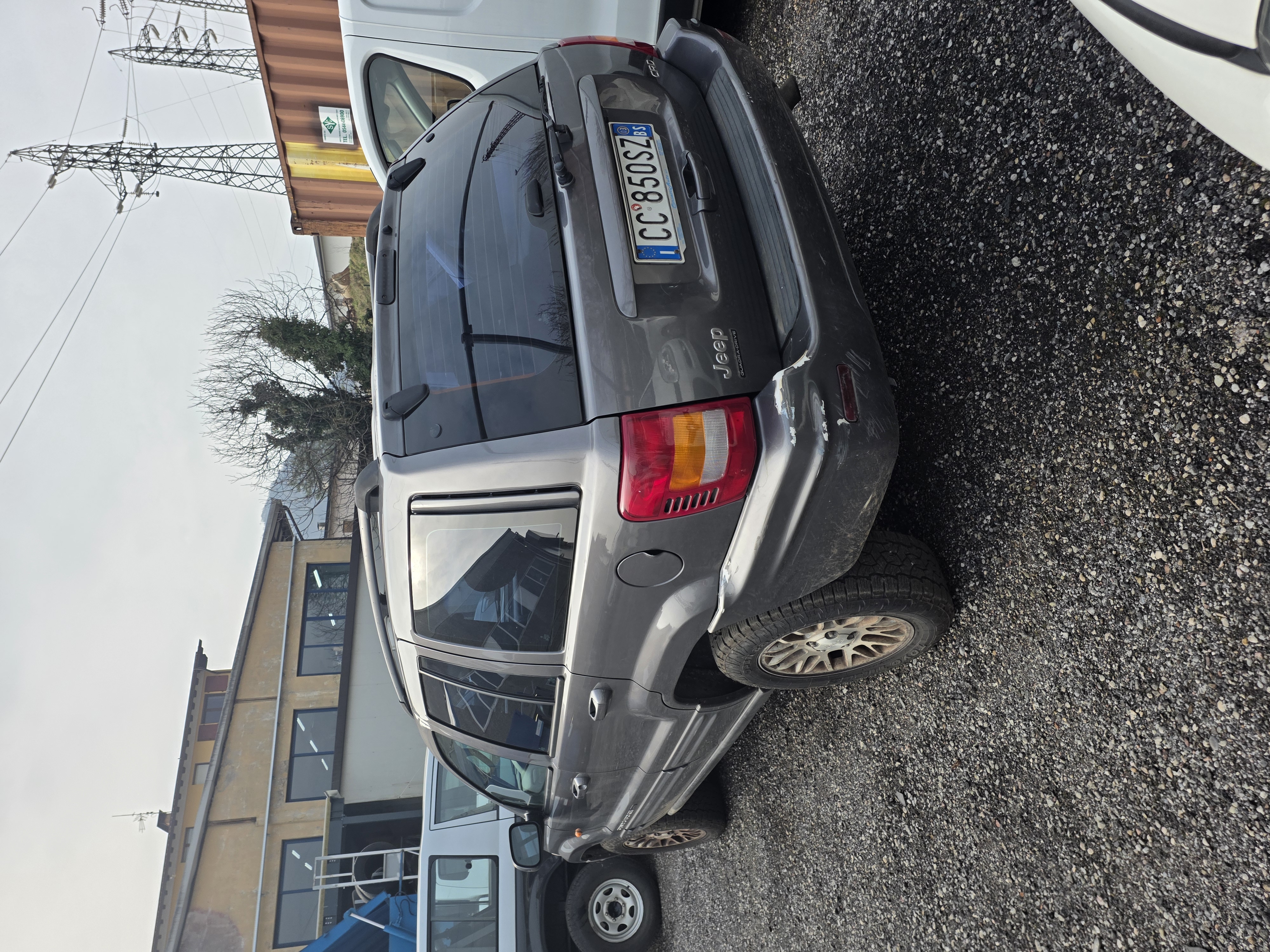 Jeep Grand Cherokee 2700 overland