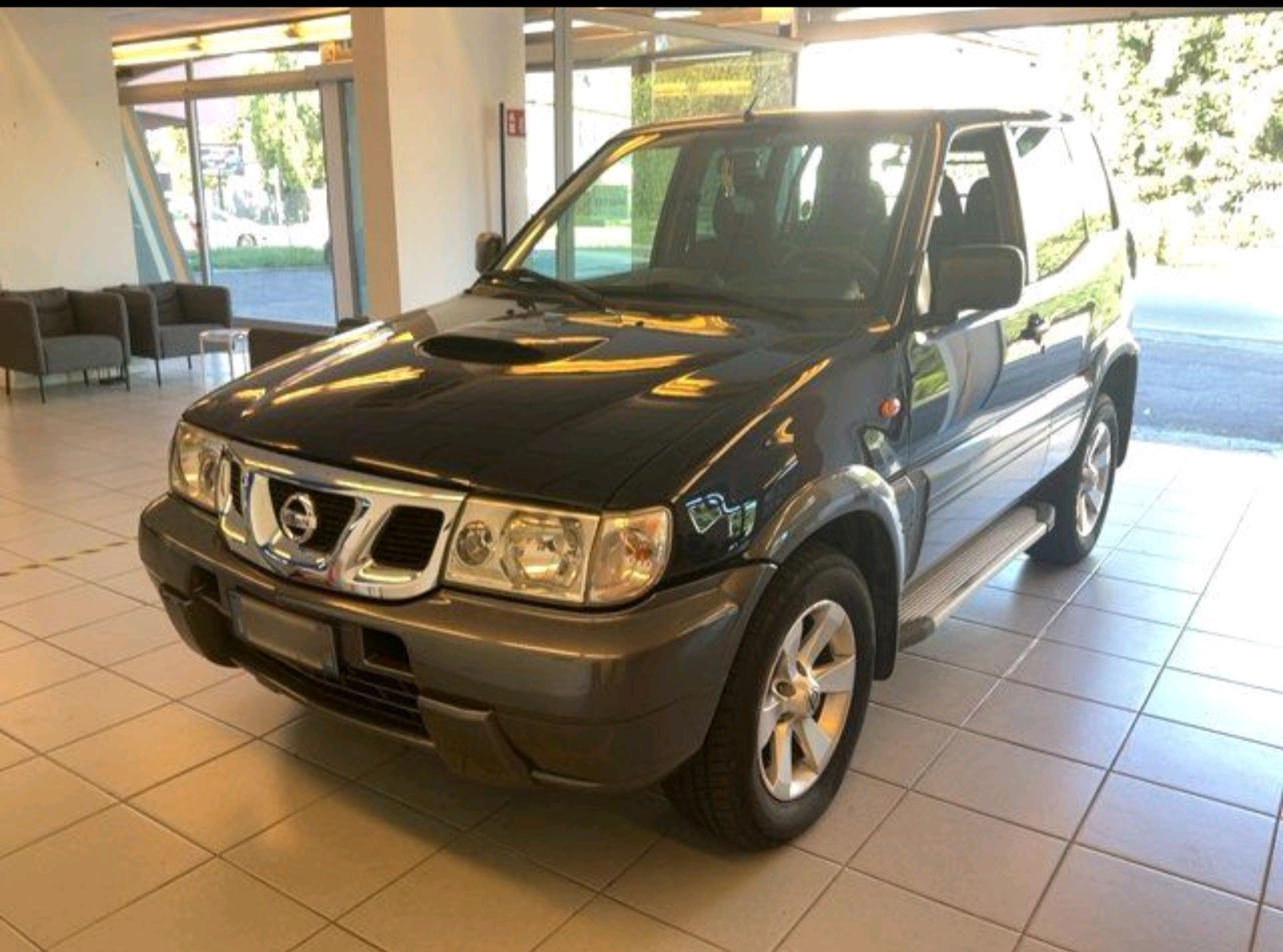Nissan Terrano II 2700 td 5 posti Autocarro