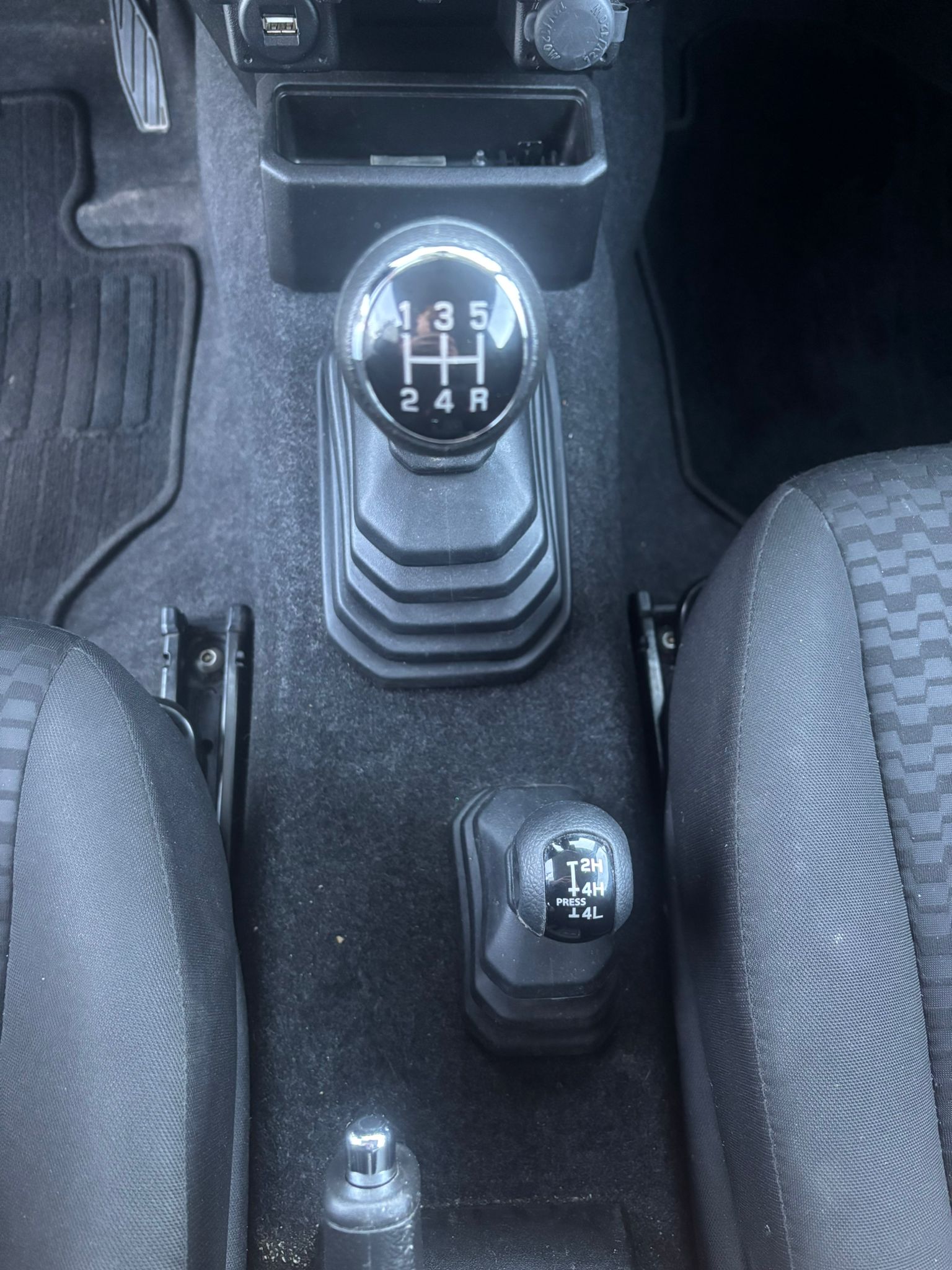 Suzuki Jimny 2 serie (4 POSTI)