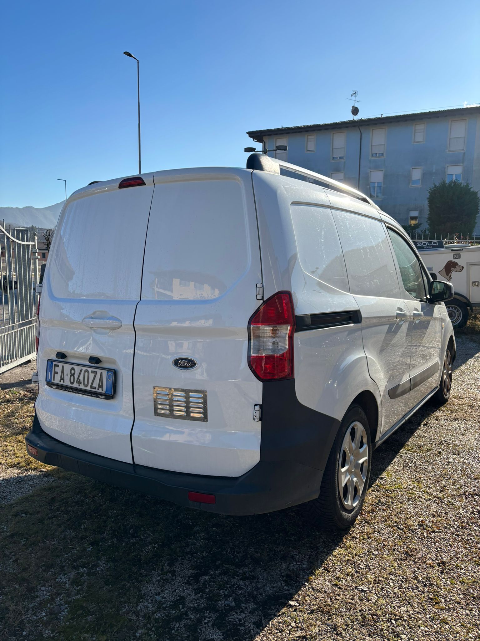 Ford Transit Courier