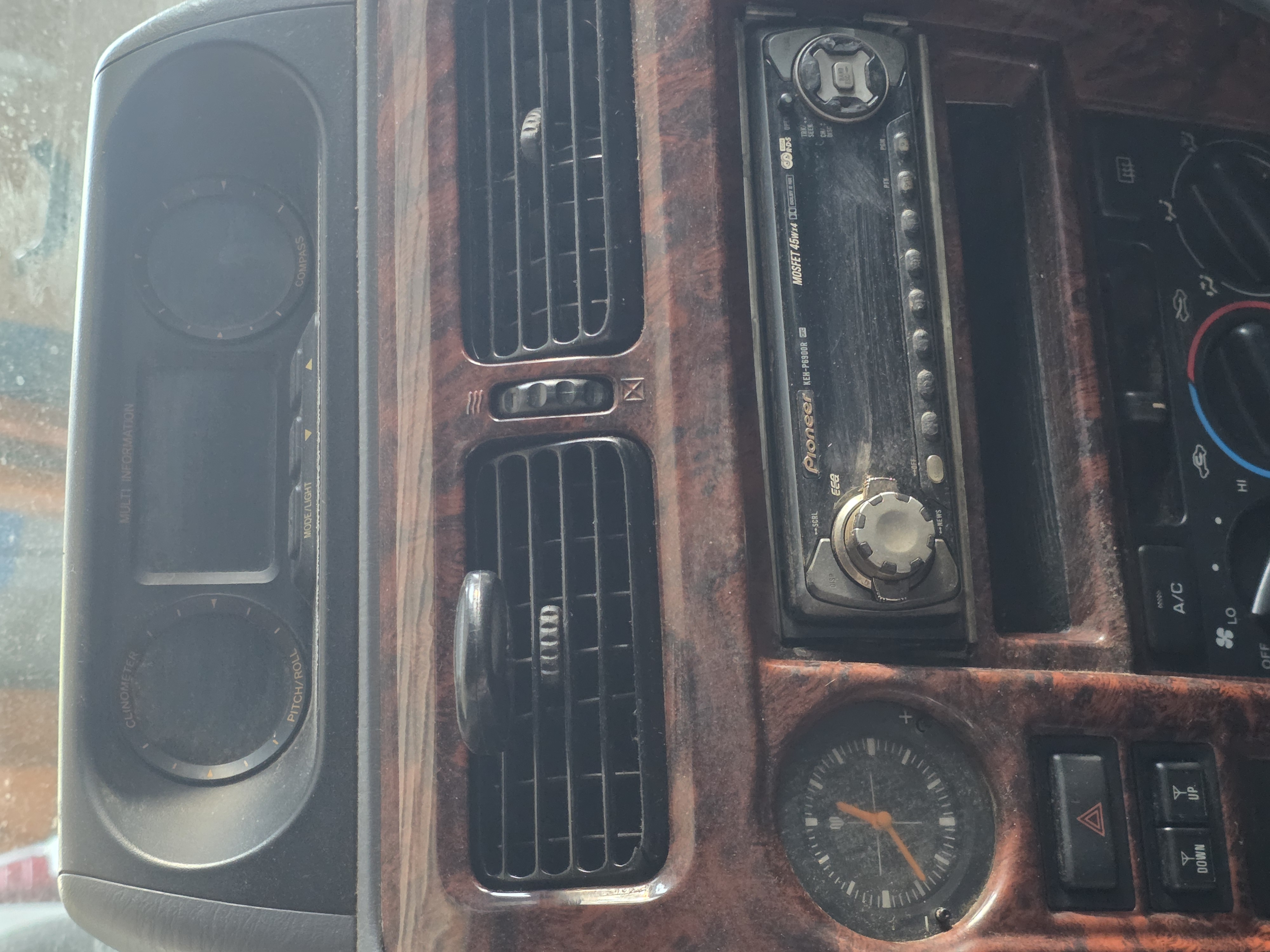 Toyota Land Cruiser 3000 D4D con GANCIO TRAINO